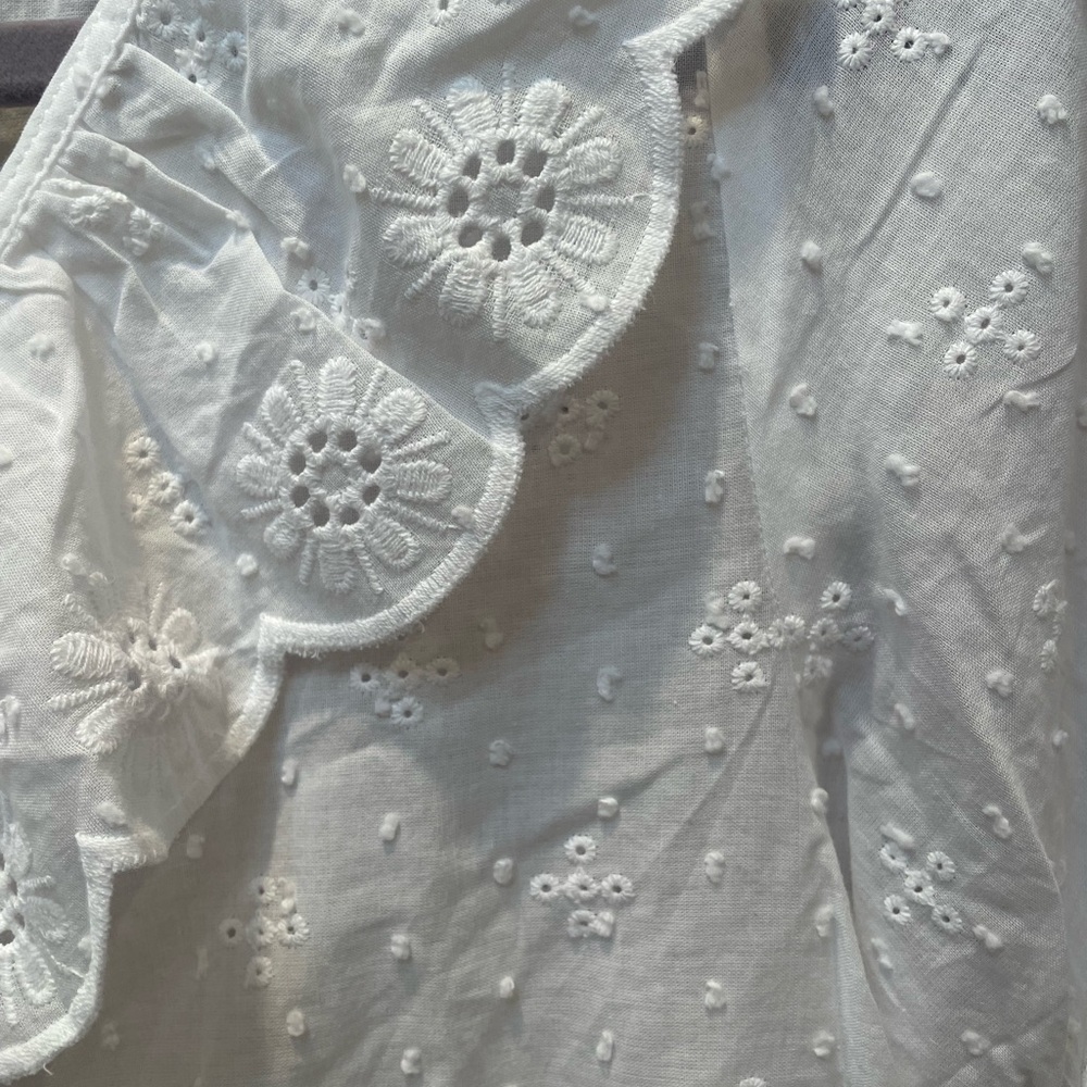 NWT LOFT Clip White Eyelet Ruffle short puff sleeve Blouse-Sz M - Picture 7 of 7